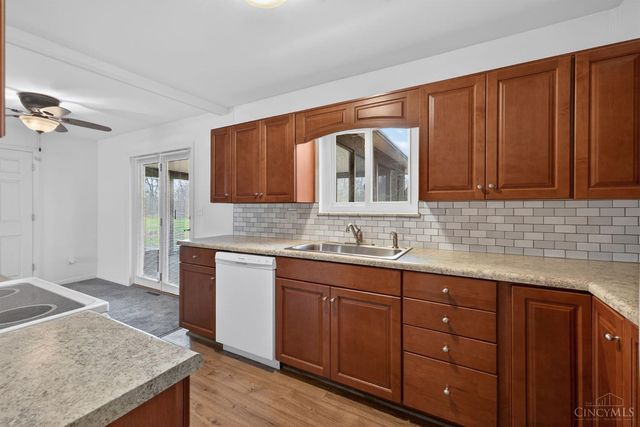 709 Oskamp Drive, Miami Twp, OH 45140