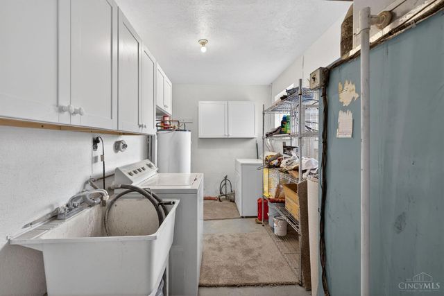 709 Oskamp Drive, Miami Twp, OH 45140