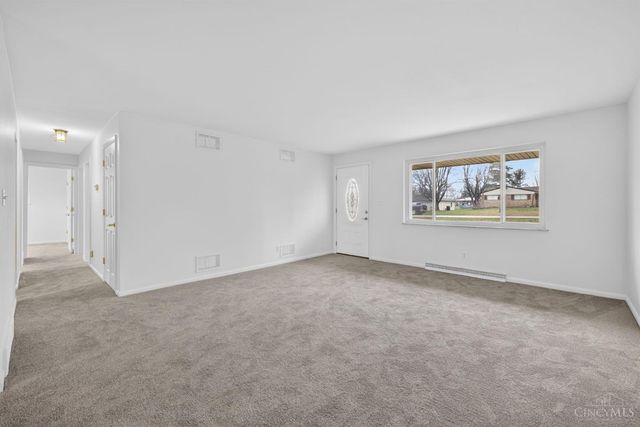 709 Oskamp Drive, Miami Twp, OH 45140