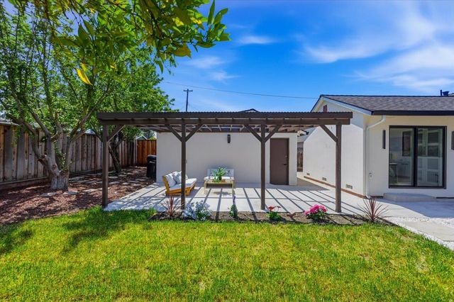 971 Madeline Lane, Santa Clara, CA 95050