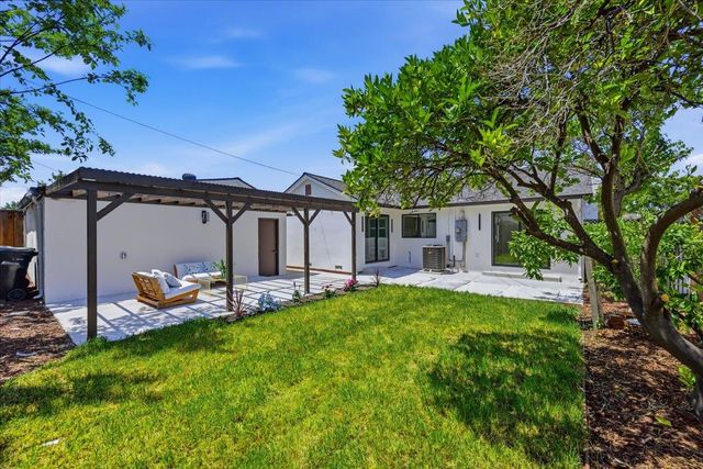 971 Madeline Lane, Santa Clara, CA 95050