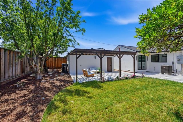 971 Madeline Lane, Santa Clara, CA 95050