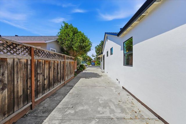 971 Madeline Lane, Santa Clara, CA 95050