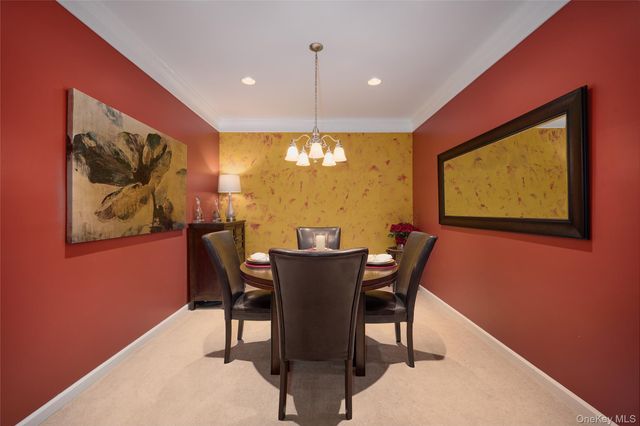 7 Bainbridge Place 404, Newburgh, NY 12550