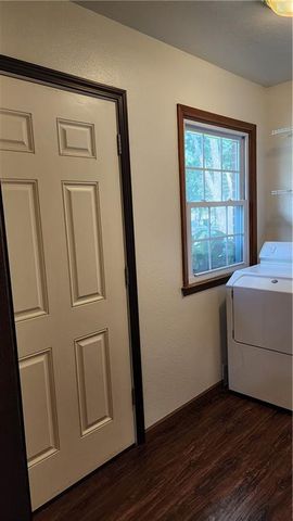 2102 Franklin Avenue, Lexington, MO 64067