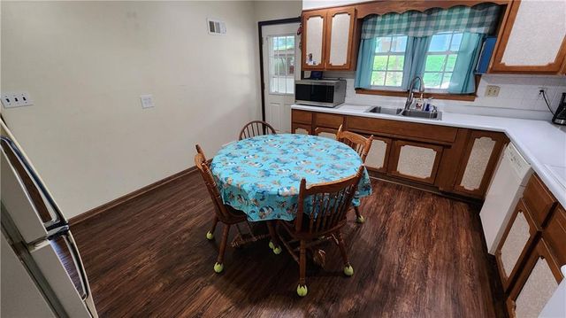 2102 Franklin Avenue, Lexington, MO 64067