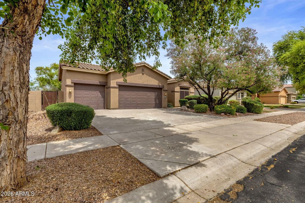 4278 E LANTERN Place, Gilbert, AZ 85297
