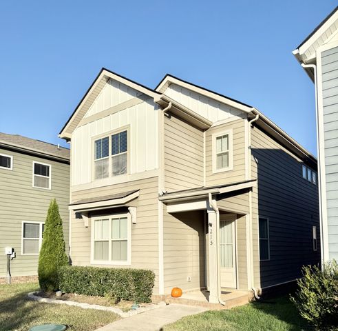 215 Manor Row, Pleasant View, TN 37146