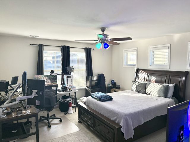 215 Manor Row, Pleasant View, TN 37146