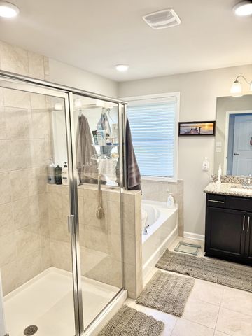 215 Manor Row, Pleasant View, TN 37146