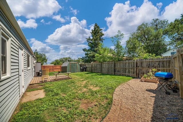 2402 WILLOW AVE, Rapid City, SD 57701