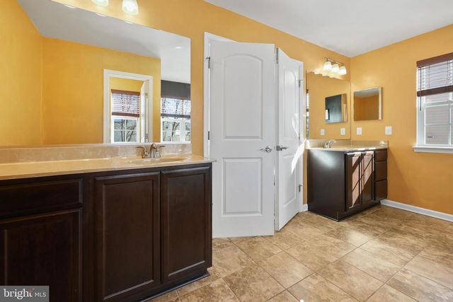 5 DORIA HILL DR, Stafford, VA 22554