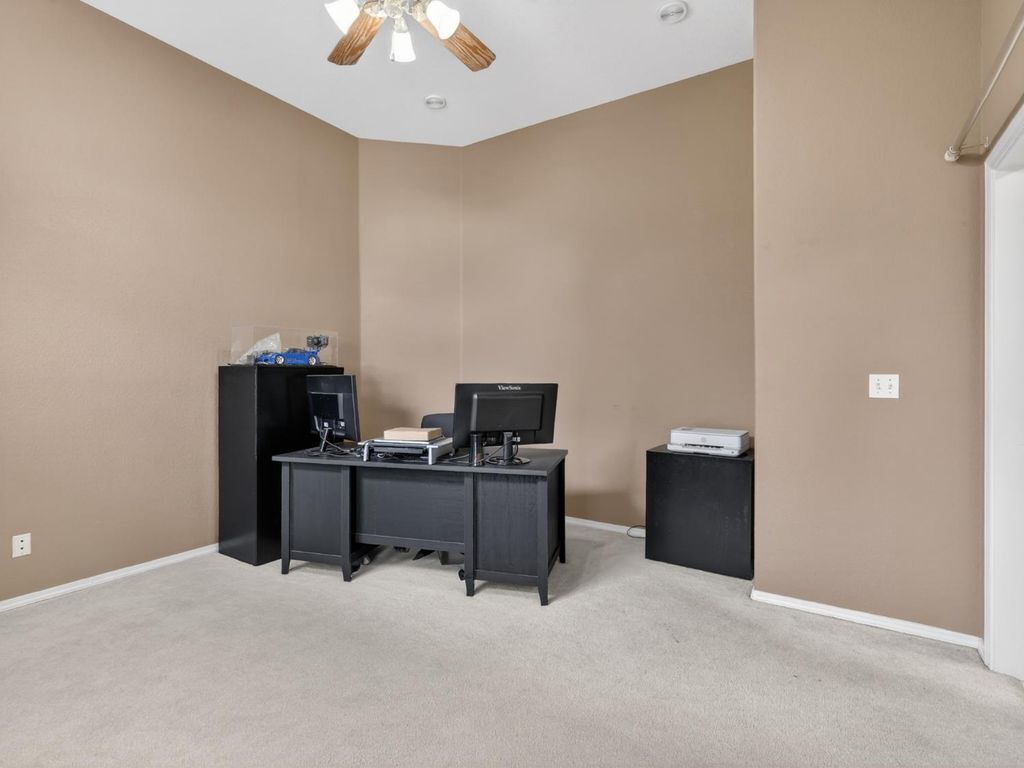 Image 20 of property listing at 3505 Doubletree Way, Madera, CA 93637