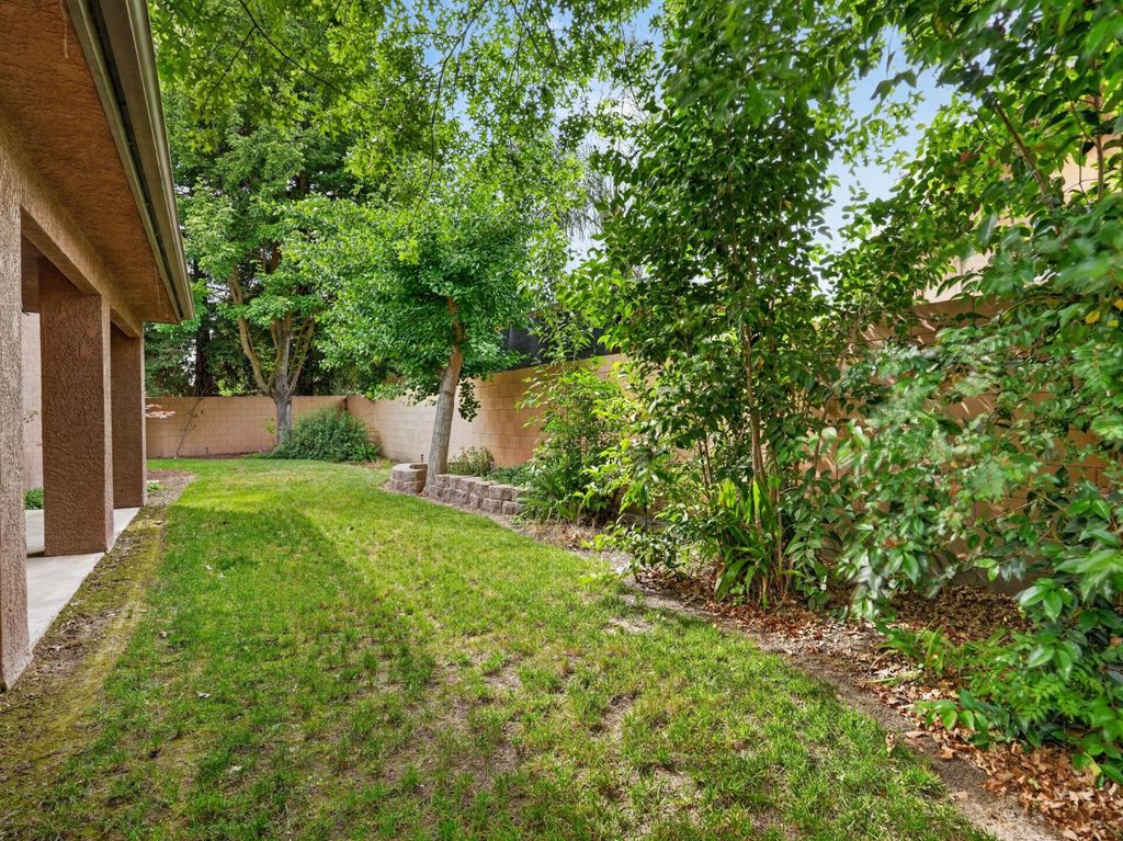 Image 36 of property listing at 3505 Doubletree Way, Madera, CA 93637