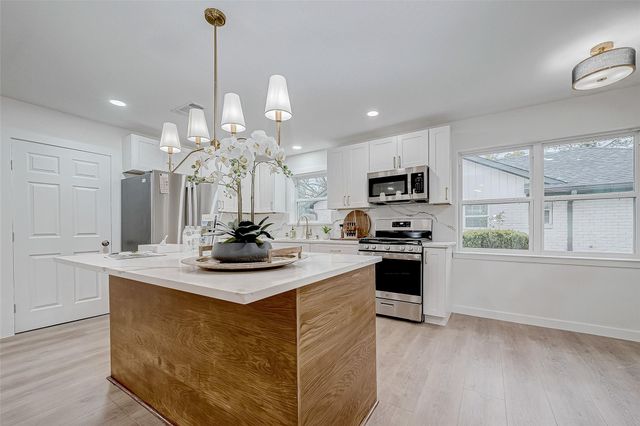 2607 Moss Hill Drive, Houston, TX 77080