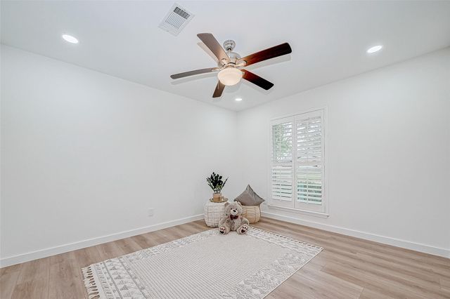 2607 Moss Hill Drive, Houston, TX 77080