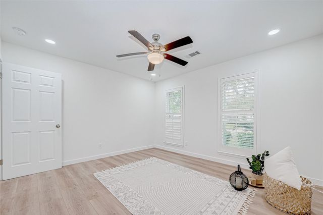 2607 Moss Hill Drive, Houston, TX 77080