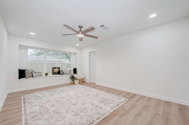 2607 Moss Hill Drive, Houston, TX 77080