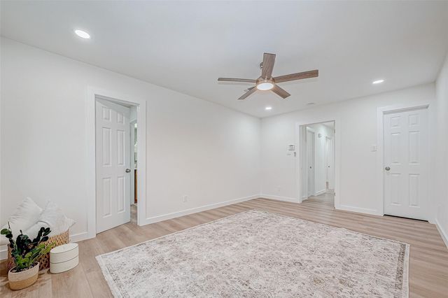 2607 Moss Hill Drive, Houston, TX 77080