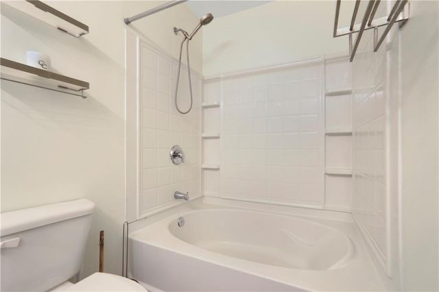 2026 Liberty NW Court 1204, Atlanta, GA 30318