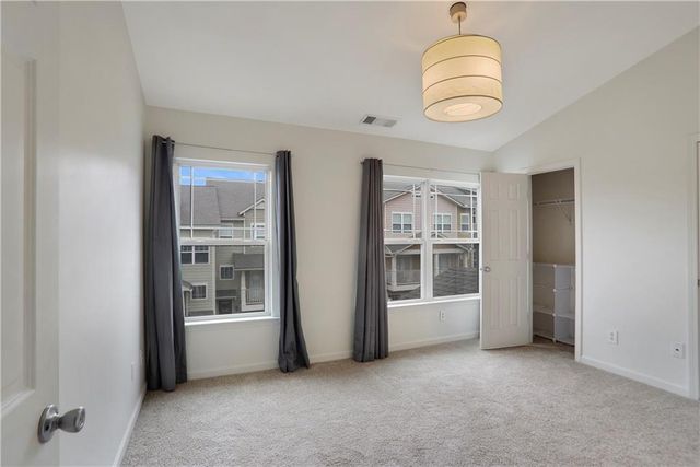 2026 Liberty NW Court 1204, Atlanta, GA 30318