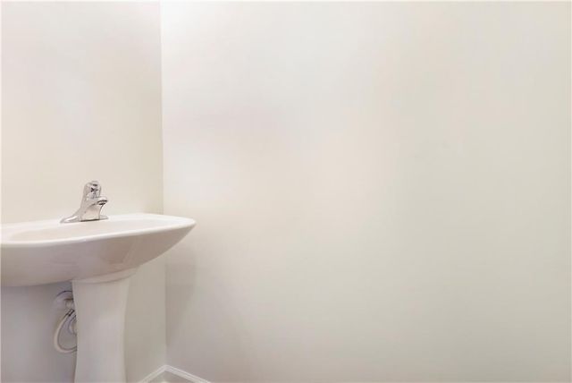 2026 Liberty NW Court 1204, Atlanta, GA 30318