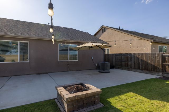 1599 Softwind Dr. Drive, Tulare, CA 93274