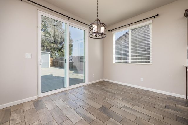 1599 Softwind Dr. Drive, Tulare, CA 93274