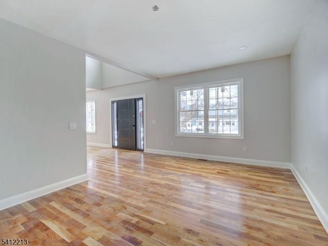 735 Vernon Ave, Kenilworth Boro, NJ 07033