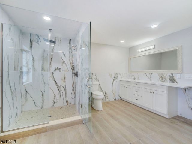 735 Vernon Ave, Kenilworth Boro, NJ 07033