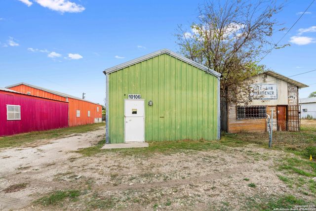 10102 Roosevelt, San Antonio, TX 78214