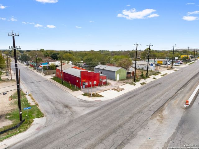 10102 Roosevelt, San Antonio, TX 78214