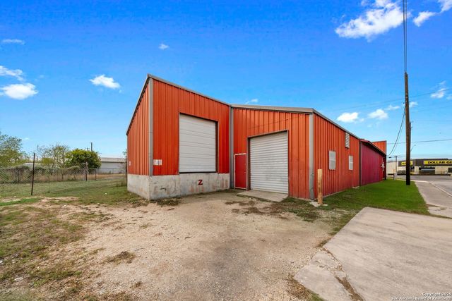 10102 Roosevelt, San Antonio, TX 78214