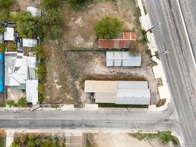 10102 Roosevelt, San Antonio, TX 78214