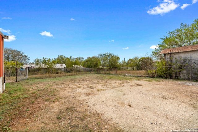 10102 Roosevelt, San Antonio, TX 78214