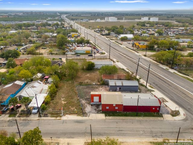 10102 Roosevelt, San Antonio, TX 78214