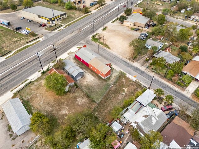 10102 Roosevelt, San Antonio, TX 78214