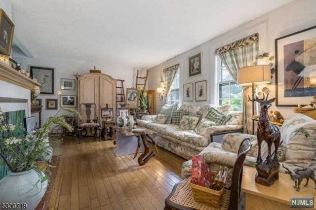 299 Whitford Avenue, Nutley, NJ 07110