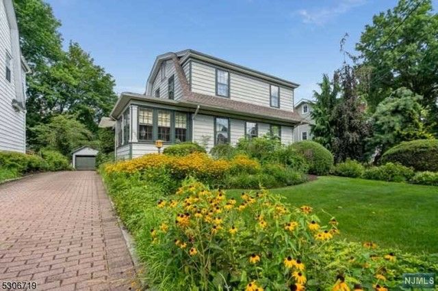 299 Whitford Avenue, Nutley, NJ 07110
