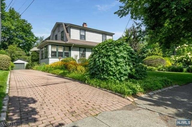 299 Whitford Avenue, Nutley, NJ 07110