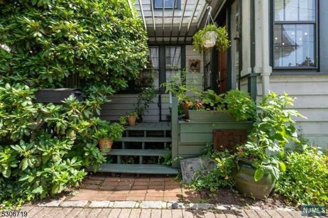 299 Whitford Avenue, Nutley, NJ 07110