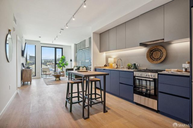 988 Harrison Street WC2, San Francisco, CA 94107