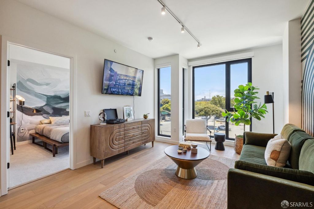 988 Harrison Street WC2, San Francisco, CA 94107