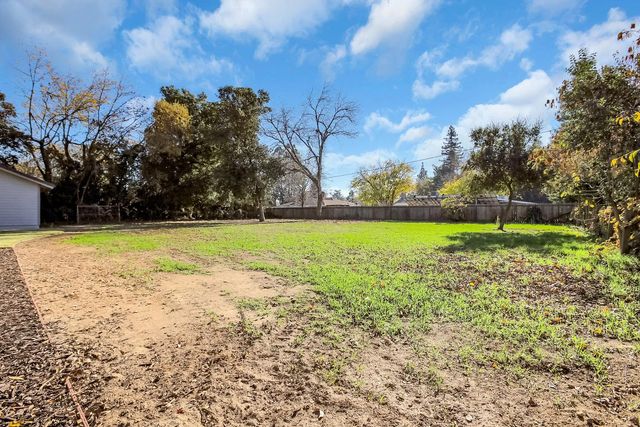 1040 Franklin Ave, Yuba City, CA 95991
