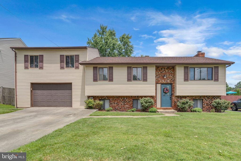 1424 MARYLAND AVE, Severn, MD 21144