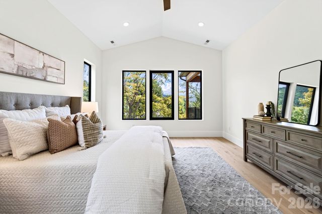 77 Camsyn Drive, Weaverville, NC 28787