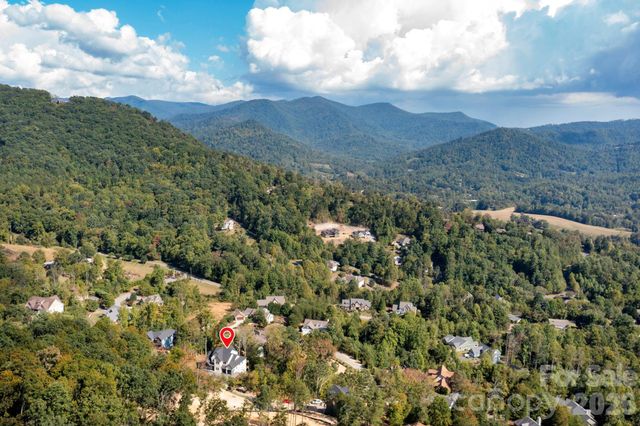 77 Camsyn Drive, Weaverville, NC 28787