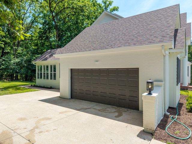 2708 BLUFF CREEK DR, Columbia, MO 65201