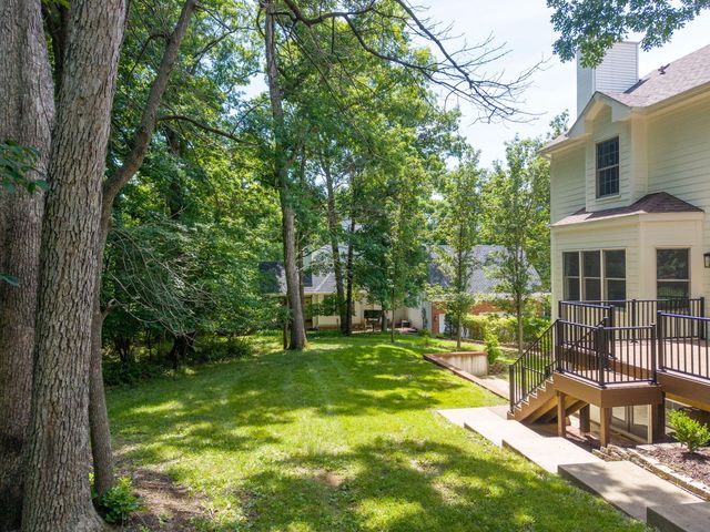 2708 BLUFF CREEK DR, Columbia, MO 65201