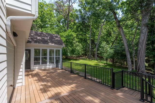 2708 BLUFF CREEK DR, Columbia, MO 65201